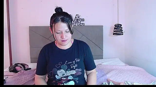 Snapshot of kattia_bk chatting on 12-26-24, 07:05 kattia bk online show from 12-26-24, 07:05
