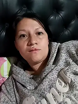 Snapshot of kattia_bk chatting on 01-10-25, 12:27 kattia bk online show from 01-10-25, 12:27