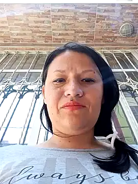 Snapshot of kattia_bk chatting on 01-13-25, 03:58 kattia bk online show from 01-13-25, 03:58