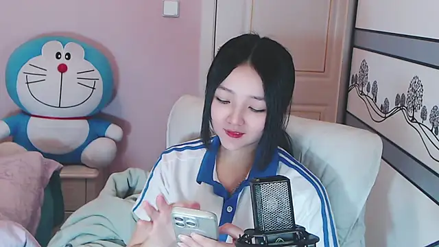 xiao-xiao-D online show from 02-26-25, 05:20