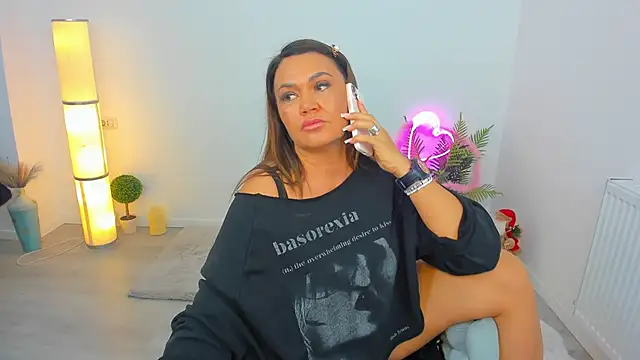 Aileen Stone online show from 11-30-25, 05:06