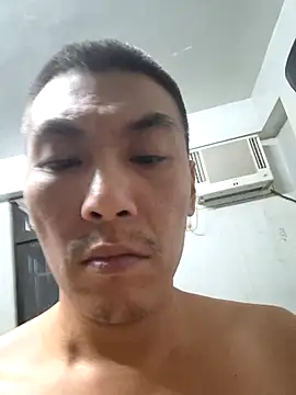 Snapshot of bb770504 chatting on 12-18-24, 07:52 bb770504 online show from 12-18-24, 07:52