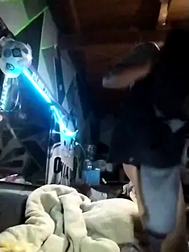 dulcedeseo13 online show from 10-24-25, 02:02