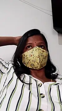 Snapshot of Tamil_Sanjana_ chatting on 01-05-25, 12:21 Tamil Sanjana online show from 01-05-25, 12:21