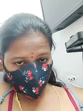 Snapshot of Tamil_Sanjana_ chatting on 01-07-25, 01:03 Tamil Sanjana online show from 01-07-25, 01:03