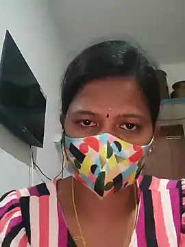 Snapshot of Tamil_Sanjana_ chatting on 02-06-25, 01:32 Tamil Sanjana online show from 02-06-25, 01:32