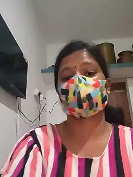 Snapshot of Tamil_Sanjana_ chatting on 02-06-25, 04:47 Tamil Sanjana online show from 02-06-25, 04:47