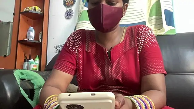 Snapshot of Tamil_Sanjana_ chatting on 06-14-26, 08:49 Tamil Sanjana online show from 06-14-26, 08:49