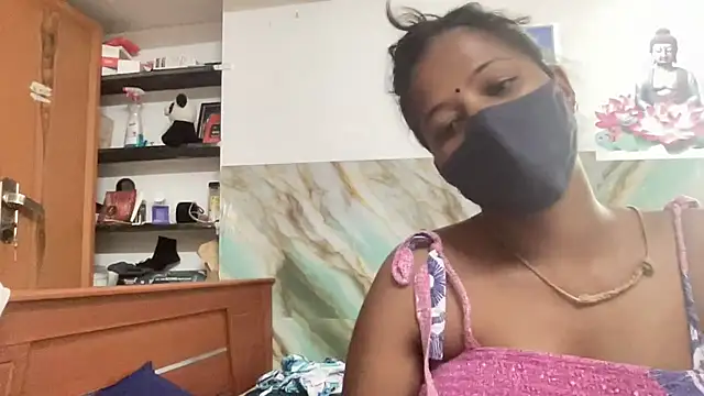 Tamil Sanjana  online show from 07-29-26, 06:44
