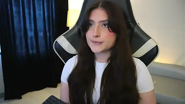 Daisha Riley online show from 04-13-26, 12:54