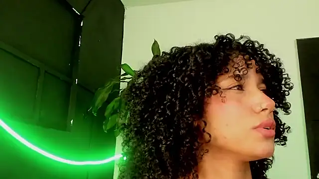 CintiaWalker online show from 04-08-26, 01:00