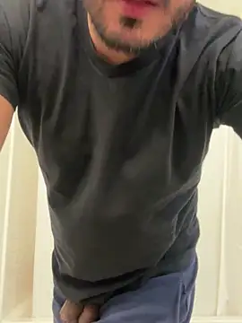 Snapshot of truenoxxx13 chatting on 09-25-25, 07:28 truenoxxx13 online show from 09-25-25, 07:28