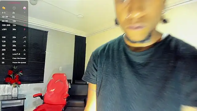 Snapshot of JhonyMiller_ chatting on 05-12-26, 08:28 JhonyMiller online show from 05-12-26, 08:28
