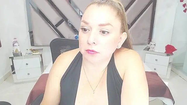 natalia5560 online show from 03-04-25, 01:59