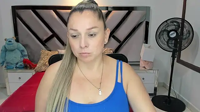 natalia5560 online show from 09-14-25, 12:37