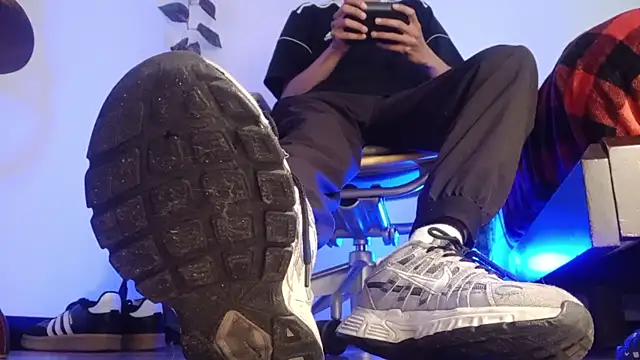 codysmith online show from 10-23-25, 01:10