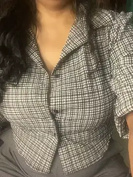 hot menka online show from 01-19-25, 11:12