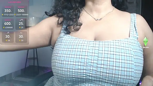 Snapshot of hot_menka chatting on 05-25-26, 05:30 hot menka online show from 05-25-26, 05:30