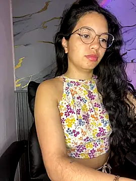 Rosita forever  online show from 10-19-25, 01:23