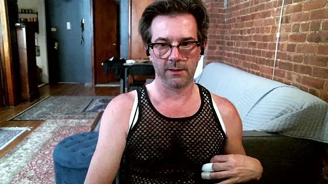 Johnny Bottoms online show from 04-18-26, 05:50