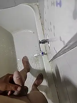 DTuannHallT online show from 12-19-25, 12:39