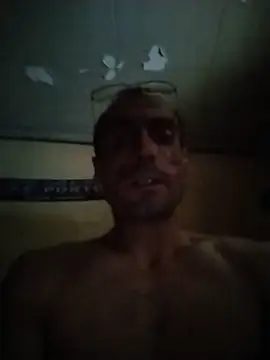 Snapshot of Davetete chatting on 05-13-26, 06:05 Davetete online show from 05-13-26, 06:05