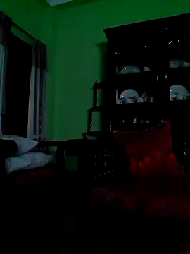 Snapshot of GildanK18 chatting on 03-17-25, 06:11 GildanK18 online show from 03-17-25, 06:11