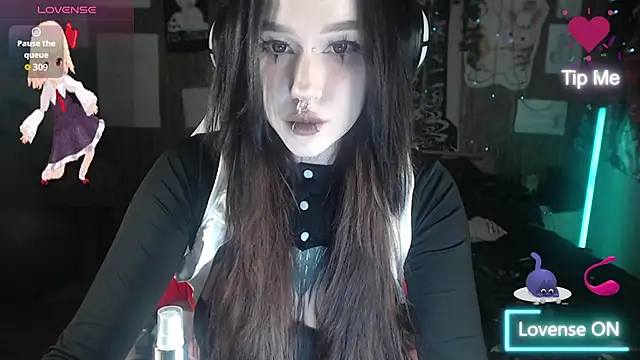 chloe crystall killer online show from 04-25-26, 05:21