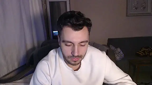 handsomeee04 online show from 11-03-25, 09:27