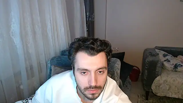 Snapshot of handsomeee04 chatting on 04-23-26, 12:34 handsomeee04 online show from 04-23-26, 12:34