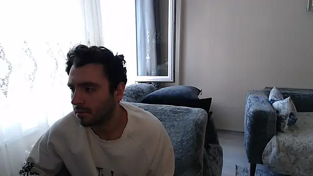 Snapshot of handsomeee04 chatting on 04-24-26, 02:30 handsomeee04 online show from 04-24-26, 02:30