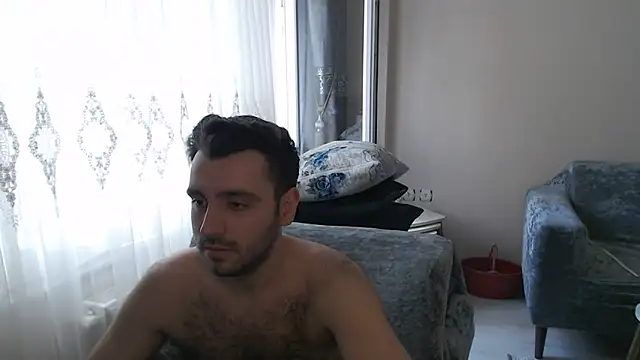 Snapshot of handsomeee04 chatting on 05-10-26, 02:00 handsomeee04 online show from 05-10-26, 02:00