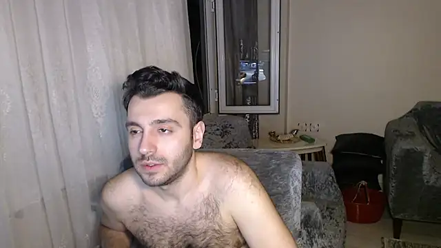 Snapshot of handsomeee04 chatting on 05-11-26, 11:24 handsomeee04 online show from 05-11-26, 11:24