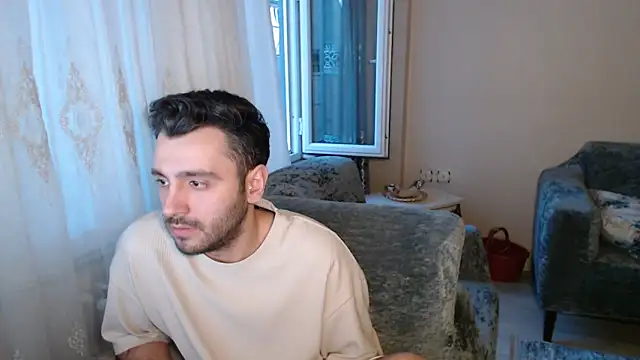 Snapshot of handsomeee04 chatting on 05-15-26, 10:50 handsomeee04 online show from 05-15-26, 10:50