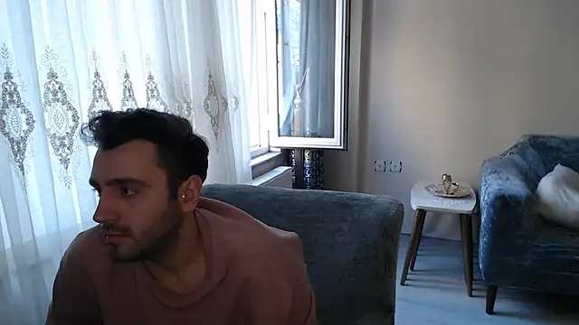 Snapshot of handsomeee04 chatting on 05-24-26, 04:23 handsomeee04 online show from 05-24-26, 04:23