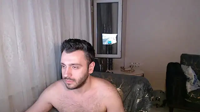 handsomeee04 online show from 07-05-26, 10:50