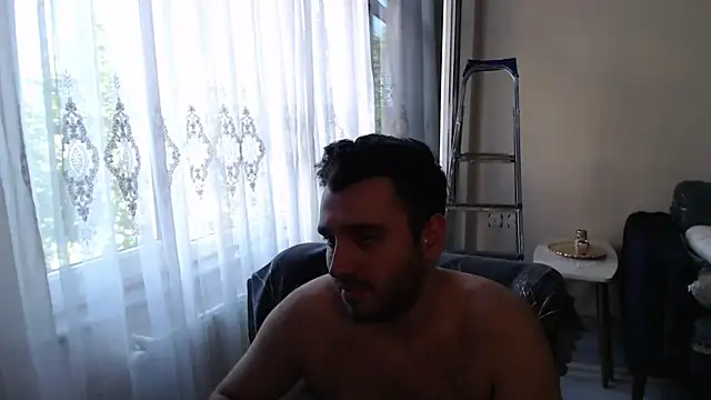 handsomeee04 online show from 07-15-26, 03:39