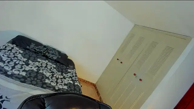 emmaTorres1 online show from 02-03-25, 01:30