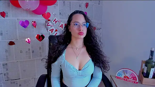 emmaTorres1 online show from 02-16-25, 07:49