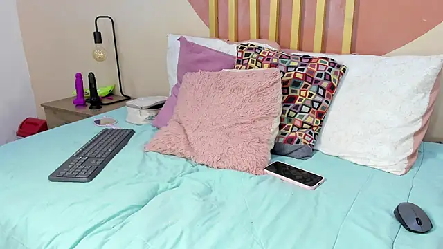Nicole Angels  online show from 05-16-26, 08:07