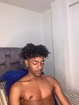 Boy cock18 online show from 03-19-25, 09:49