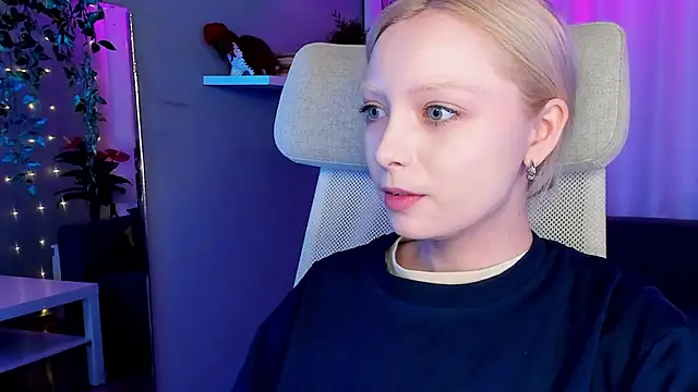 Snapshot of forget_me_not_eve chatting on 02-07-25, 08:33 forget me not eve online show from 02-07-25, 08:33