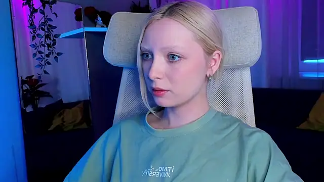 Snapshot of forget_me_not_eve chatting on 02-16-25, 11:49 forget me not eve online show from 02-16-25, 11:49