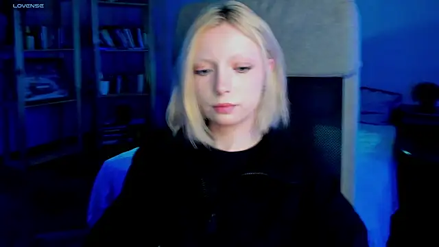 Snapshot of forget_me_not_eve chatting on 02-28-25, 07:48 forget me not eve online show from 02-28-25, 07:48