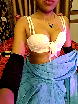 Snapshot of Little__Lia chatting on 02-23-25, 02:46 Little Lia online show from 02-23-25, 02:46