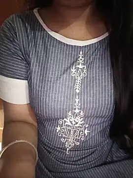 Snapshot of Soniya_444 chatting on 05-30-26, 01:19 Soniya 444 online show from 05-30-26, 01:19
