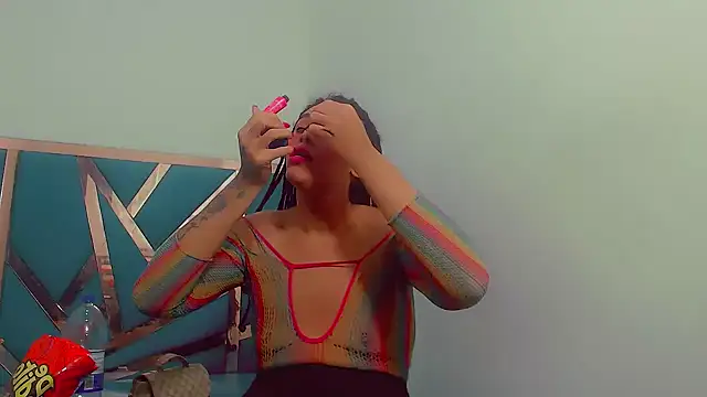 Snapshot of fox_naughty_violet chatting on 11-03-25, 08:10 fox naughty violet online show from 11-03-25, 08:10