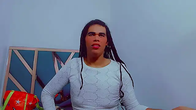 Snapshot of fox_naughty_violet chatting on 11-14-25, 07:01 fox naughty violet online show from 11-14-25, 07:01