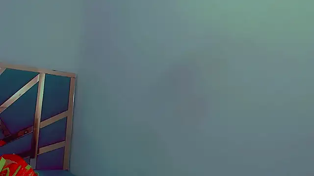 Snapshot of fox_naughty_violet chatting on 11-21-25, 08:18 fox naughty violet online show from 11-21-25, 08:18