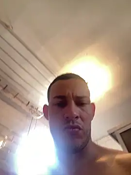 Snapshot of Diego3699 chatting on 03-18-25, 12:58 Diego3699 online show from 03-18-25, 12:58